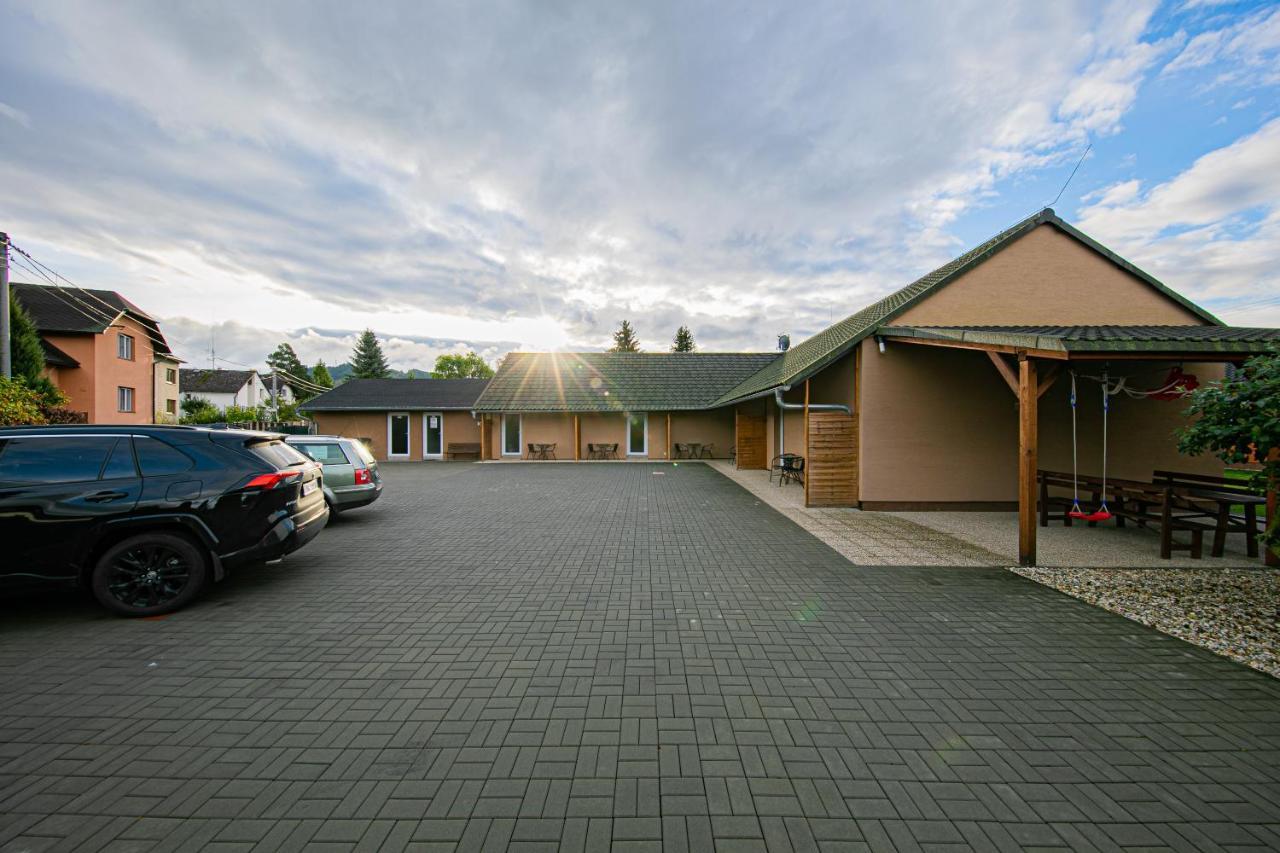 Apartmany Dolosin Velke Losiny Exterior photo